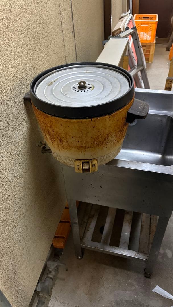 ホワイト炊飯器 アルミ内釜 使用感あり