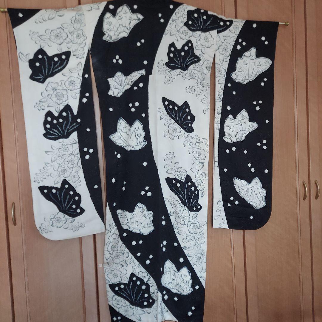 正絹振袖 蝶と辻ヶ花模様 黒と白 帯揚げ 帯締め 重ね襟 髪飾り