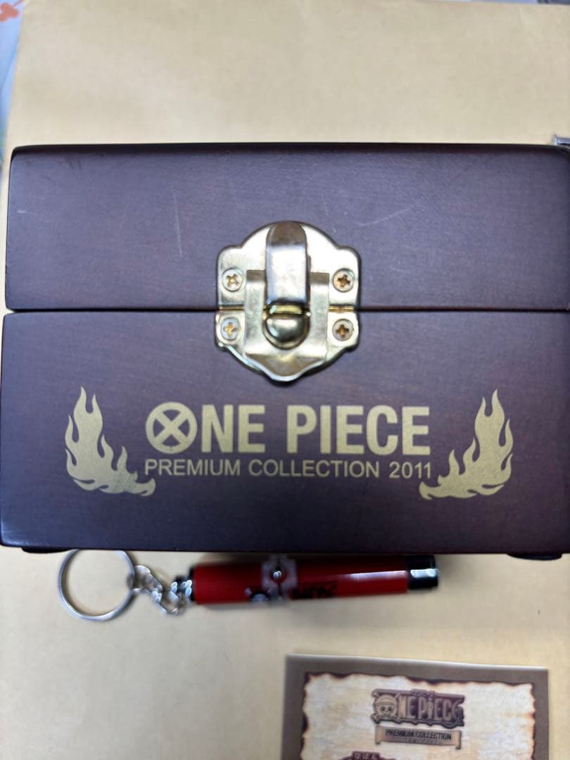 ONE PIECE 炎のエース メモリアルウォッチ　限定品