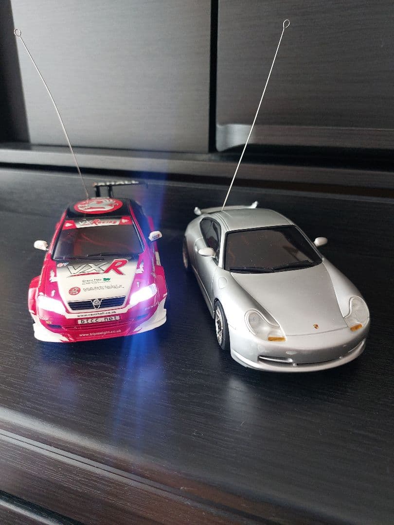 (値下げします）ミニッツレーサー2台セットプラスボディ1台