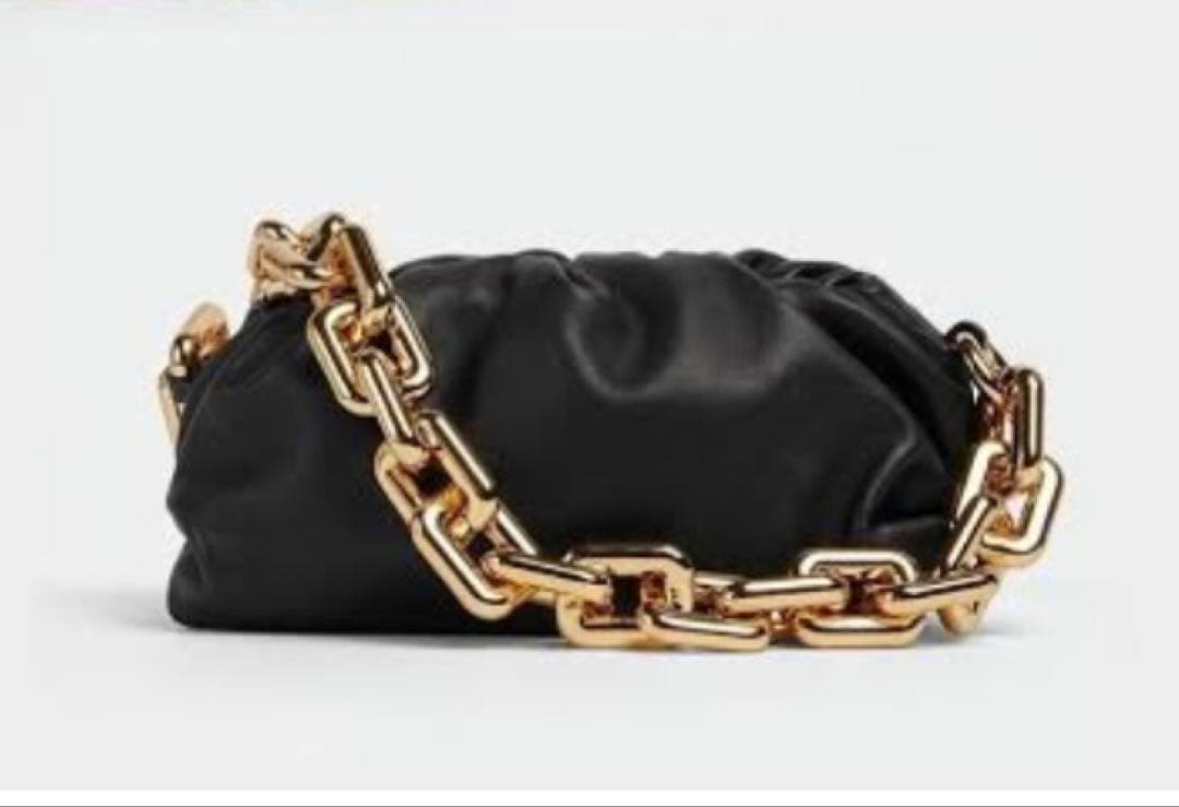 Bottega Venetaボッテガヴェネタ ザ　チェーンポーチ　ブラック