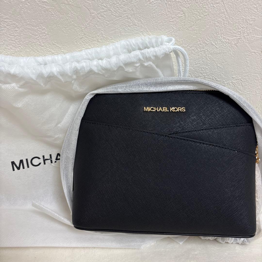 MICHAEL KORS ブラックショルダーバッグ