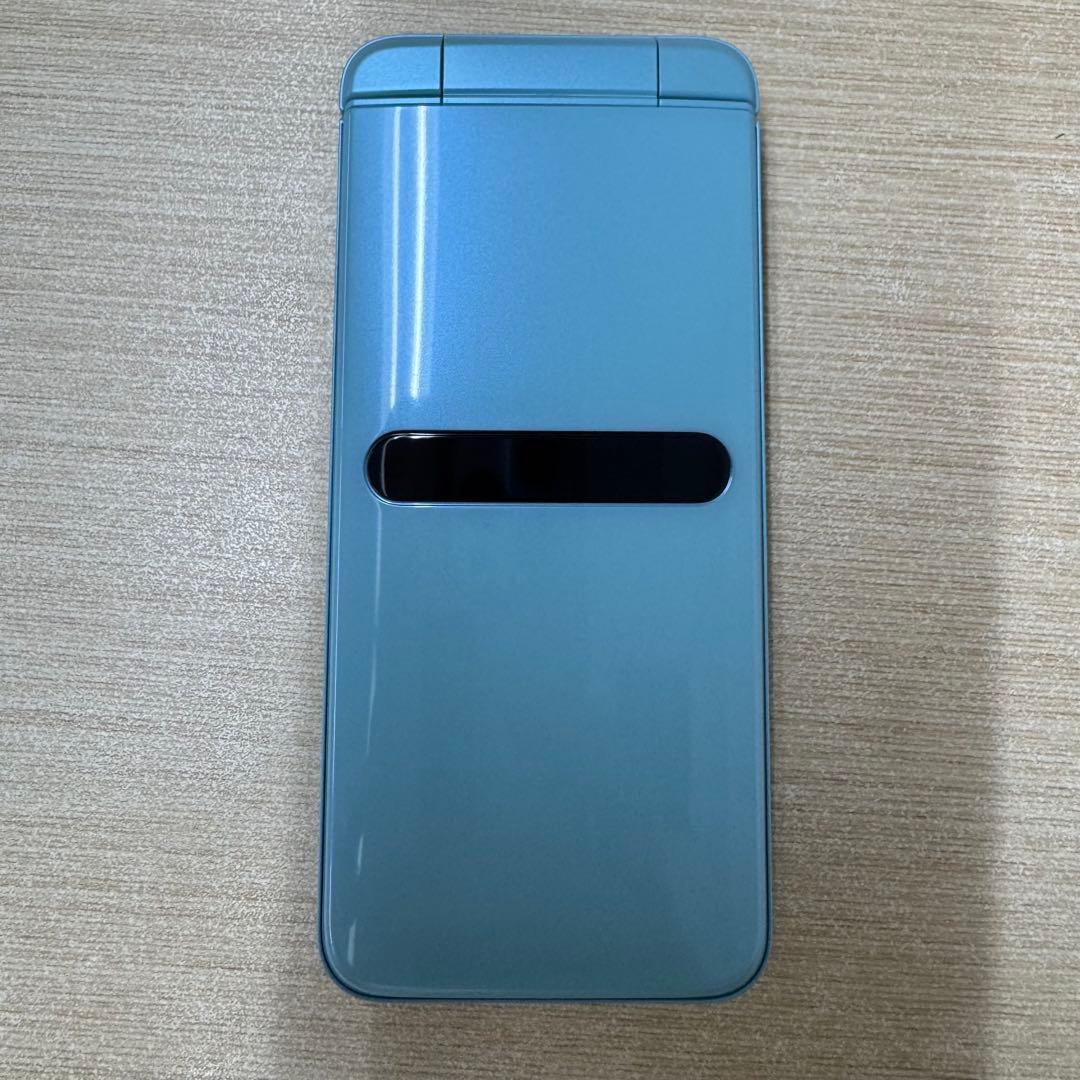 美品/SIMフリーGRATINA KYF42 ライトブルー 本体 ガラケー