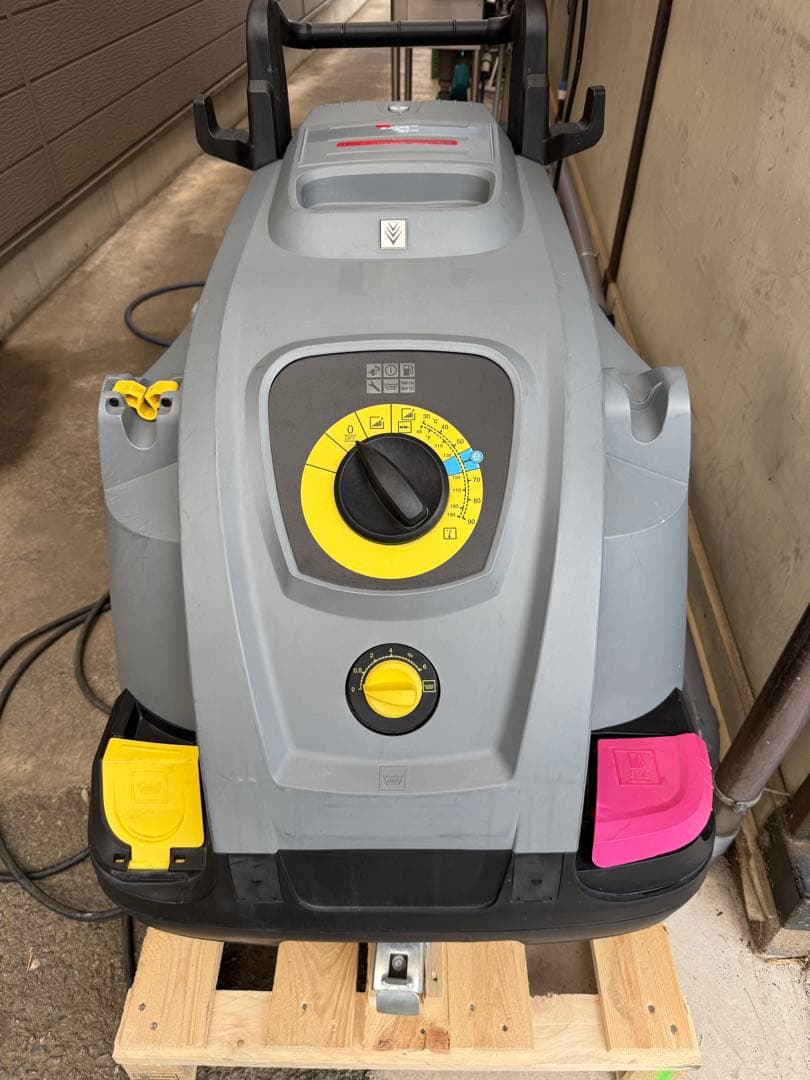 ケルヒャー　業務用高圧洗浄機(温水式)