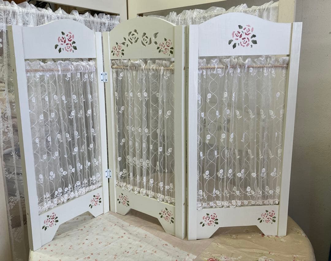 花薔薇のレースの卓上パーテーションミニ3連