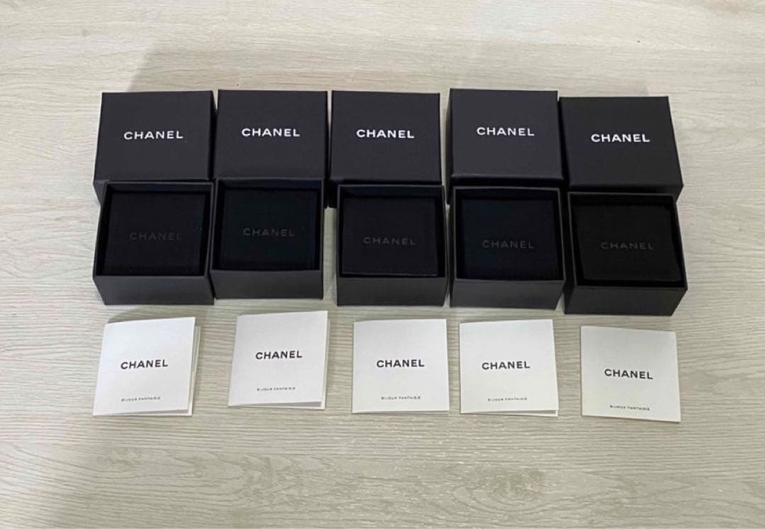 CHANEL ピアス空箱　現行品