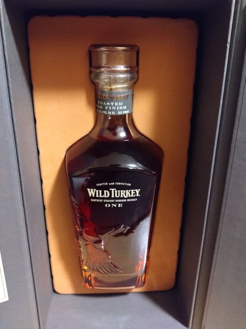 ウイスキー WILD TURKEY MASTER'S KEEP ONE