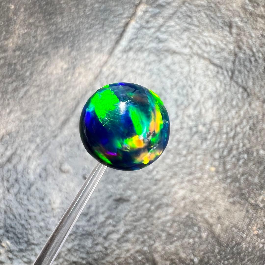 強いファイヤーが輝く！　ブラックオパール　ビーズ　粒売り　2