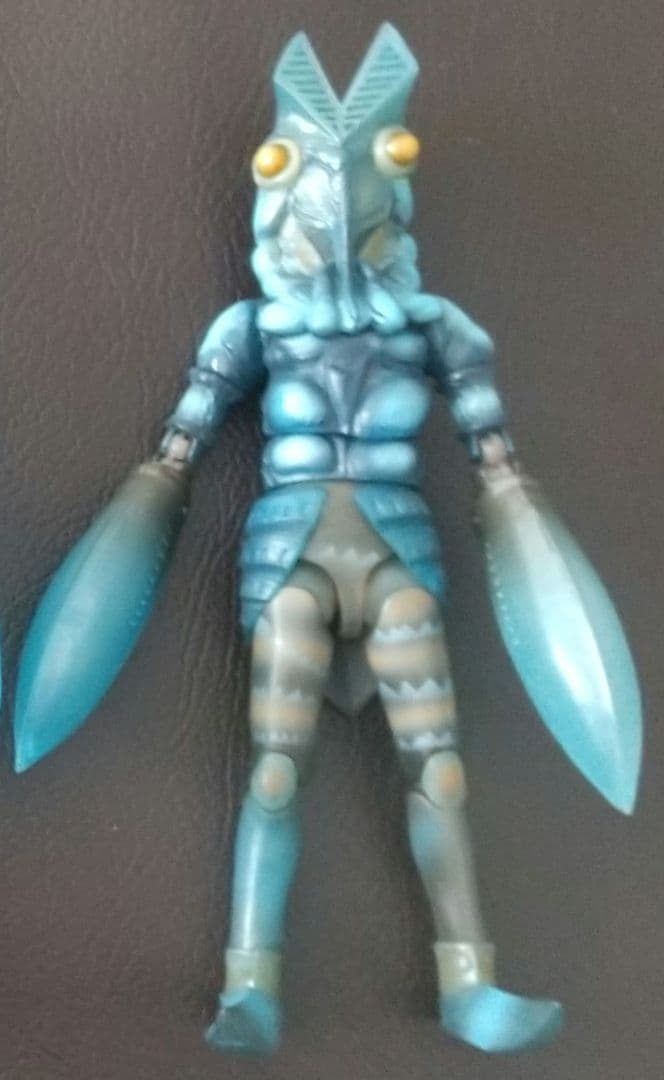 フィギュアーツ バルタン星人 分身体の1体