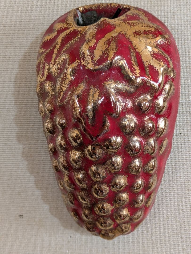 【真　作】上野焼、高鶴元作、『金彩葡萄型掛花入』、銘「元・GK」有、共布、共箱、