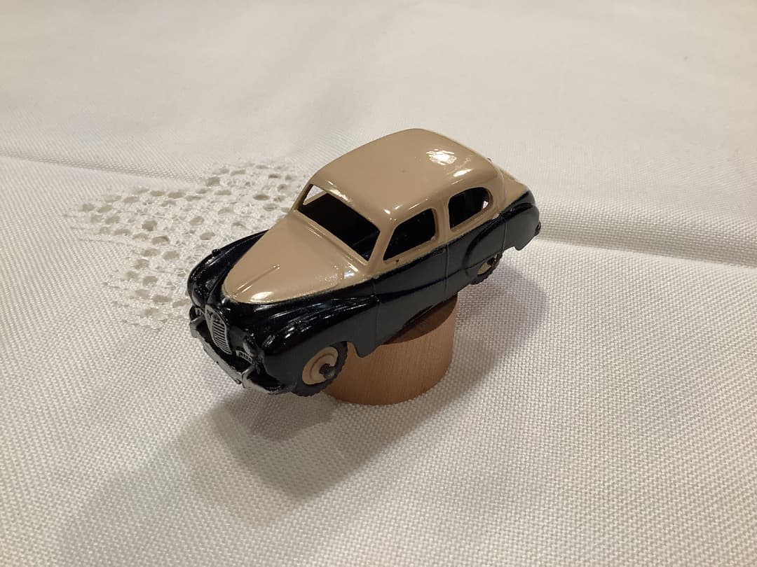 美品　DINKY TOYS AUSTIN SOMERSET ミニカー