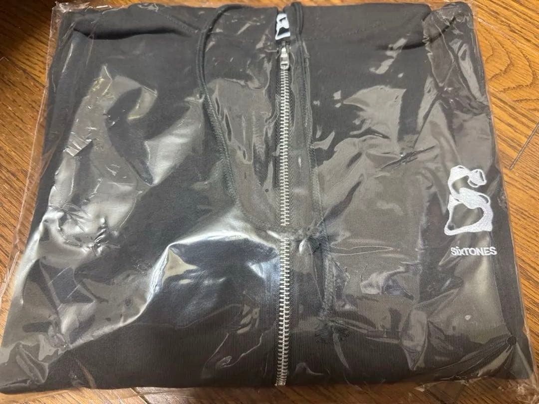 【新品未開封】SixTONES MILESixTONESパーカー