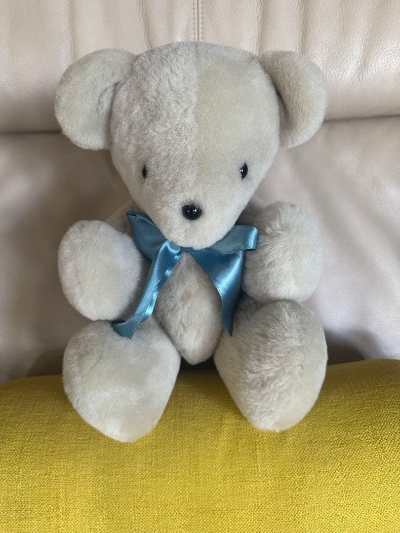 テディベア リアルファー グレーのぬいぐるみ 約30cm 水色リボン