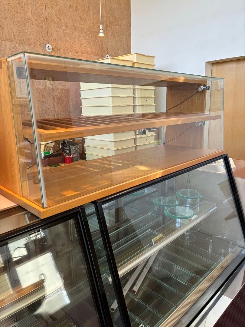 店舗用木製焼き立てショーケース 保冷無し