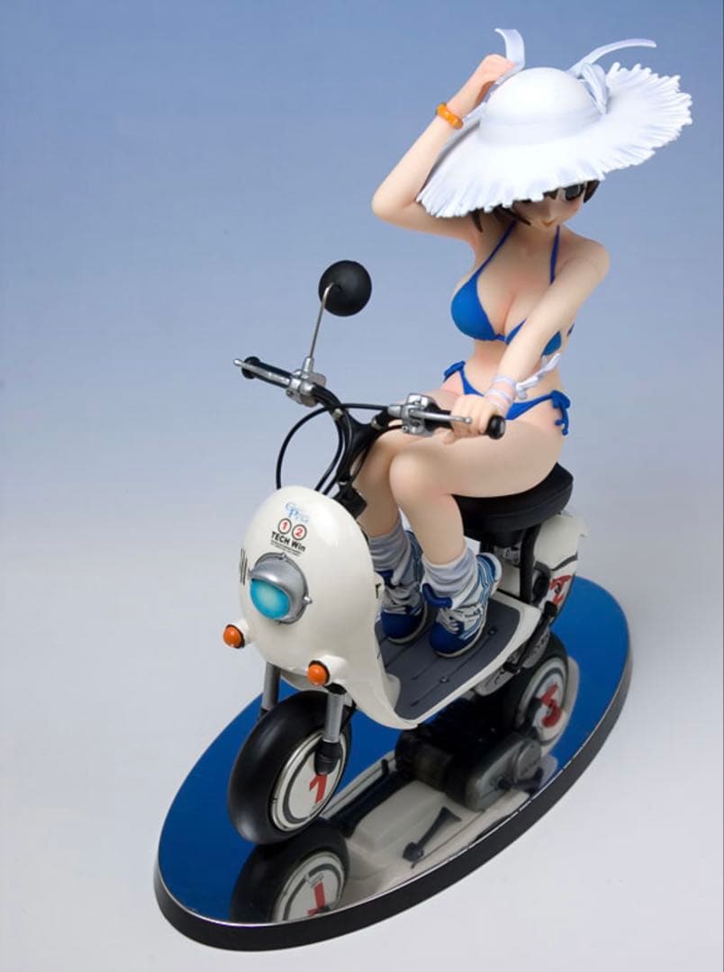 Mine bluE #010 1/7サイズ　青い水着の女の子　吉崎観音