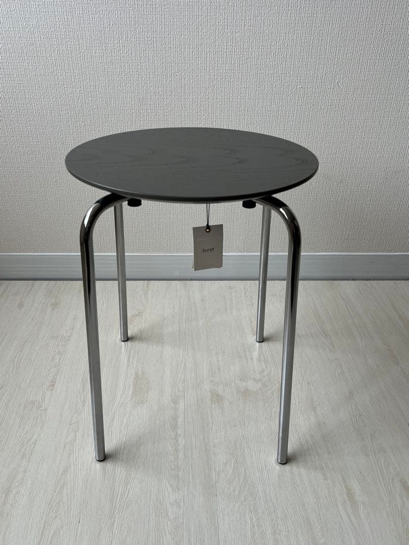Ferm Living Herman Stool ワームグレー/クローム