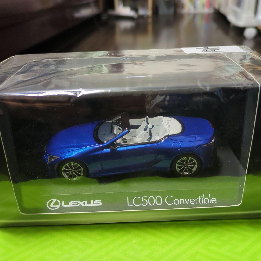 非売品 左ハンドルLexus LC500 Convertible 1/43