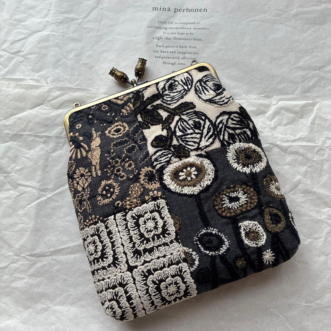 ミナペルホネン 生地使用　パッチワーク　がま口ポーチ　ハンドメイド