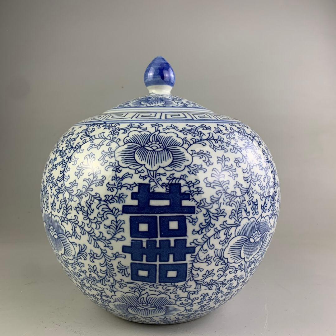 青花喜字円缶茶缶 貯蔵缶 景徳鎮 陶磁器 装飾品 現代工芸品 美術品 置物