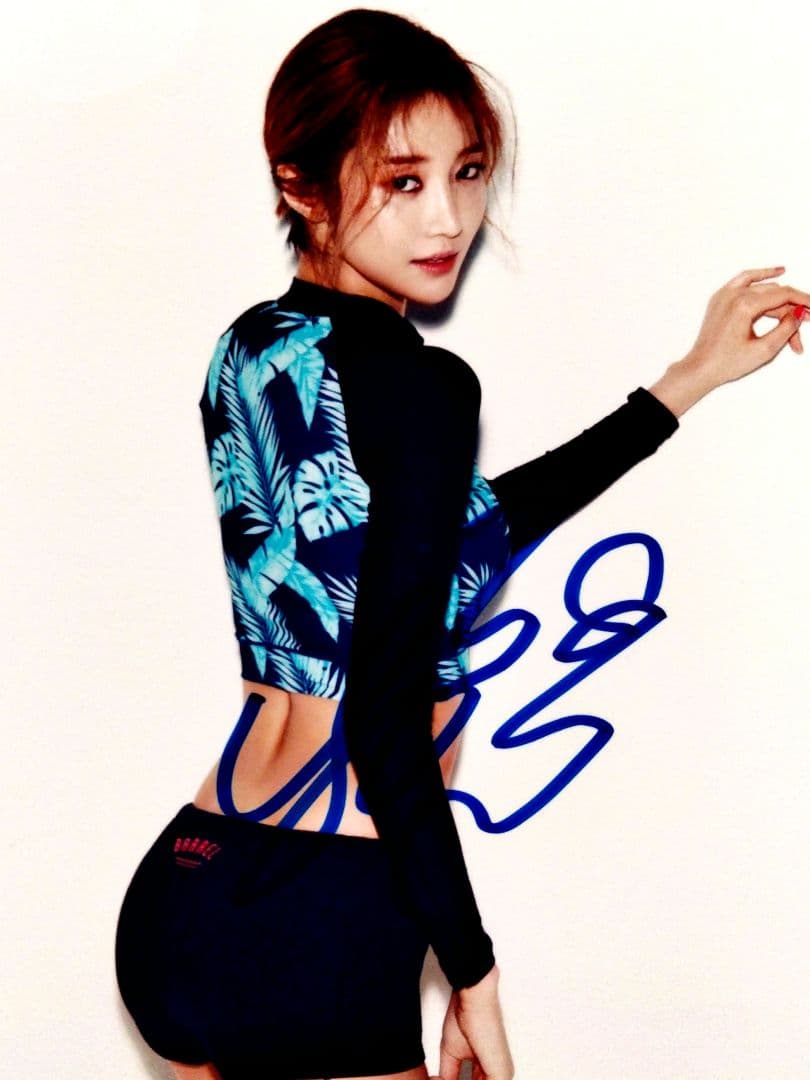 コ・ジュンヒ直筆サイン2Lサイズ写真…レッドカーペット