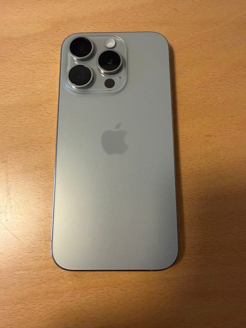 【SIMフリー】iPhone 15Pro 256GB ナチュラルチタニウム