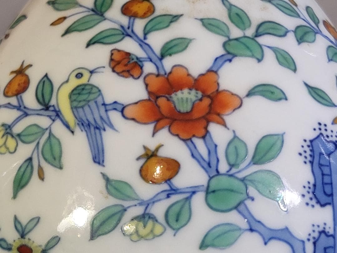 中国美術 色絵 花鳥模様 花瓶 高さ17.7cm DT402