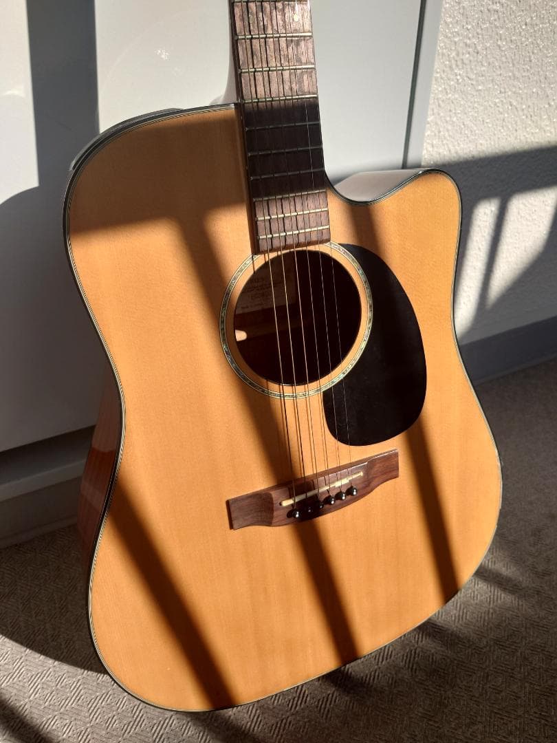 ギターTakamine EG340C エレアコ・クエレクトリック・アコ