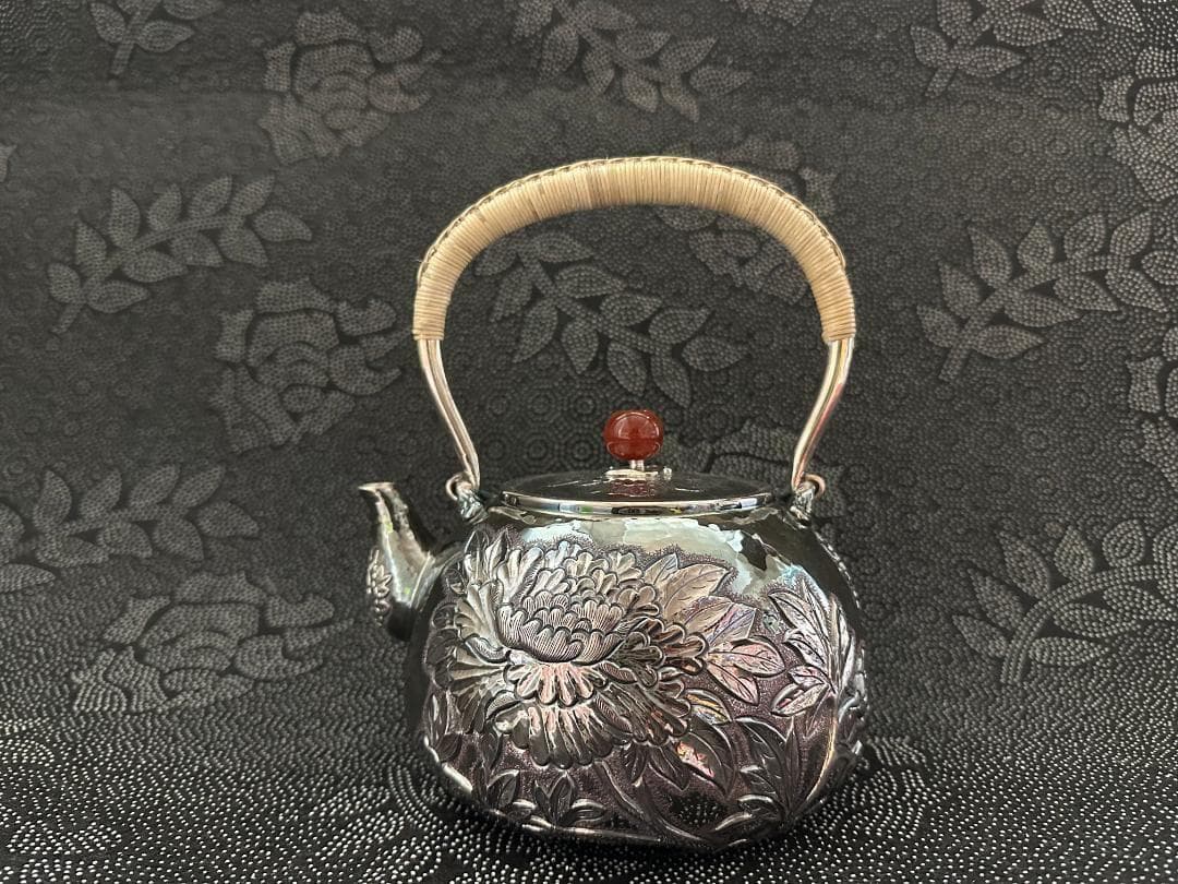 ととろ 銀瓶2点