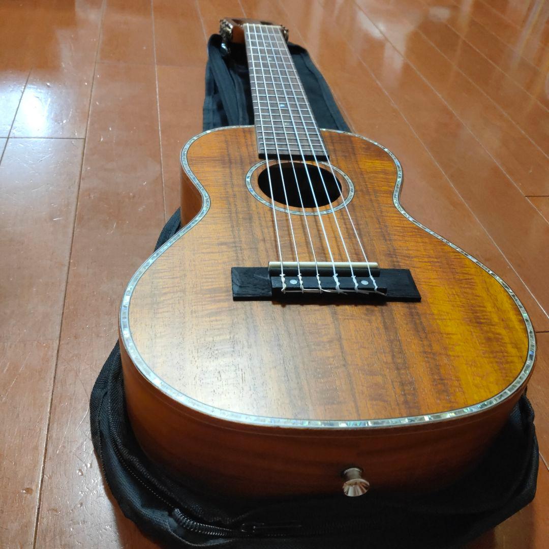 Aria ATU-180/6K 6弦ウクレレ