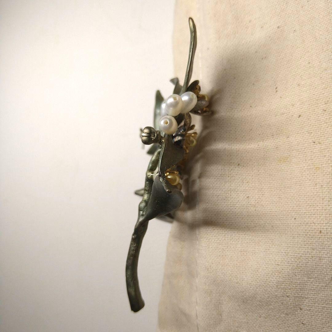 マイケルミショー　ブローチ