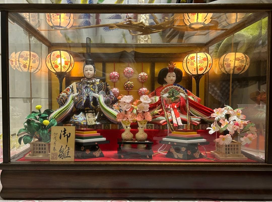 雛人形セット　ガラスケース入り　オルゴール付き
