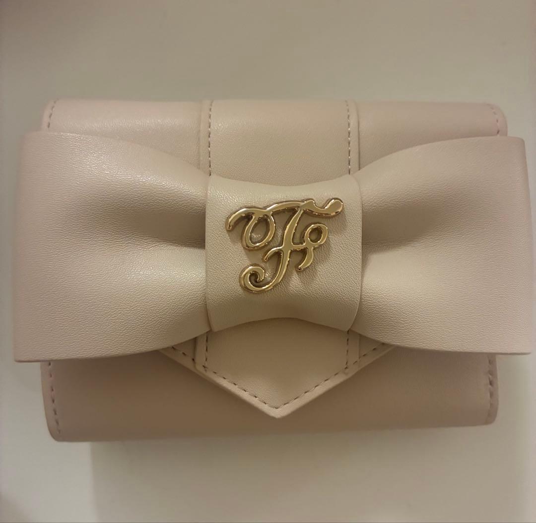 メゾンドフルール　財布