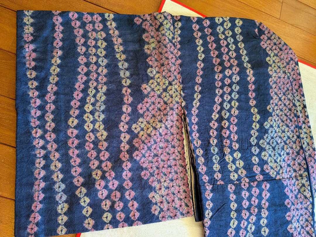 【美品】蜘蛛絞り 紬 よろけ縞 紫 紺などニュアンスカラー 正絹