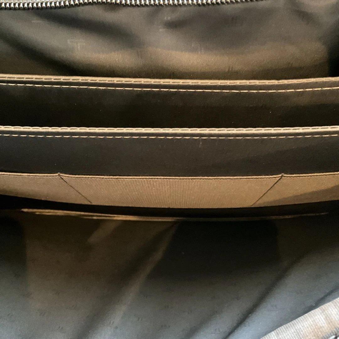 【希少な廃盤】TUMI 3層キャリーバッグ 26104D4 機内持込可