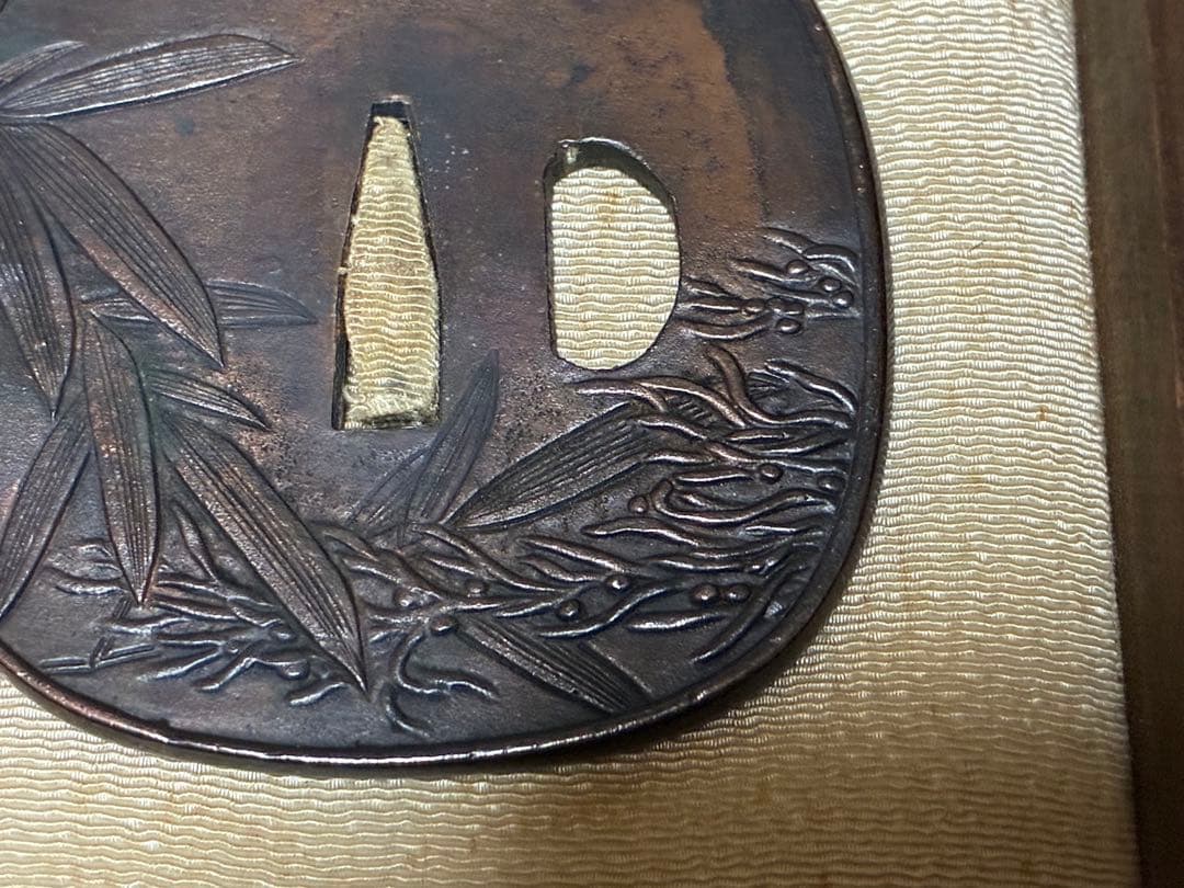 銅製 海老 笹 象嵌 鍔(つば) 刀 時代物 箱入