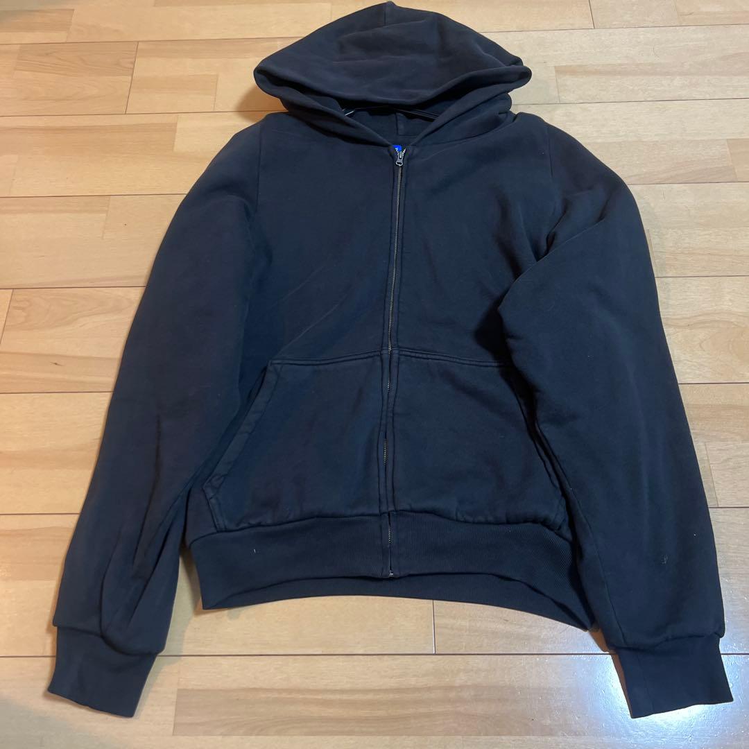 イージーギャップ　YZY ブラックパーカー Mサイズ