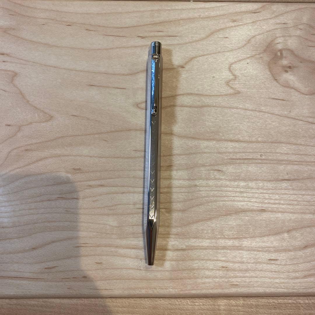 カランダッシュ シェブロン