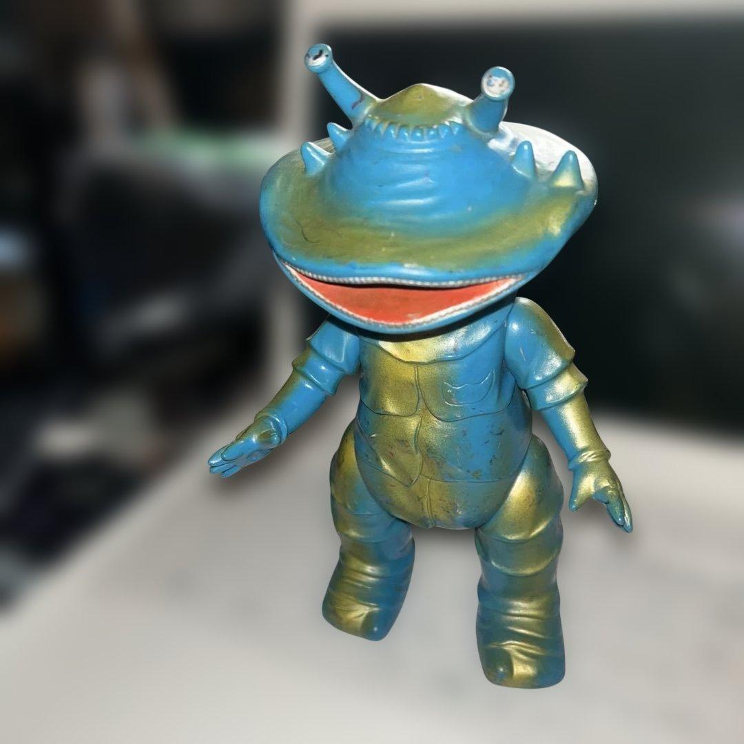 ウルトラマンシリーズ　カネゴン　ソフビ人形　ブルマーク　1992 復刻版