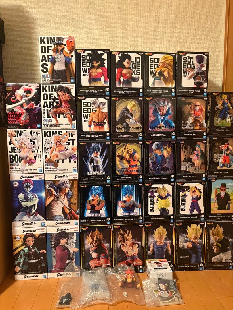 ドラゴンボール、鬼滅の刃、ワンピースフィギュア35体おまとめセット