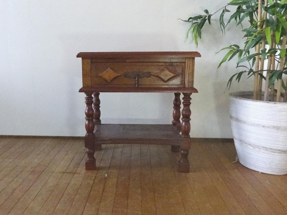 イギリスアンティーク　サイドテーブル　飾り台　花台　オーク材