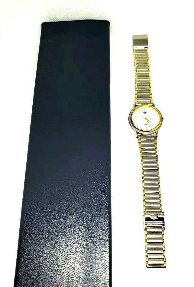 レトロ品　雑貨　TOYOTA記念品腕時計　専用ケース付き