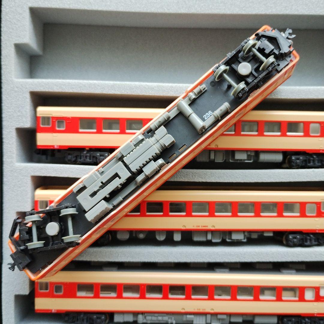 031 Nゲージ鉄道模型 9両セット