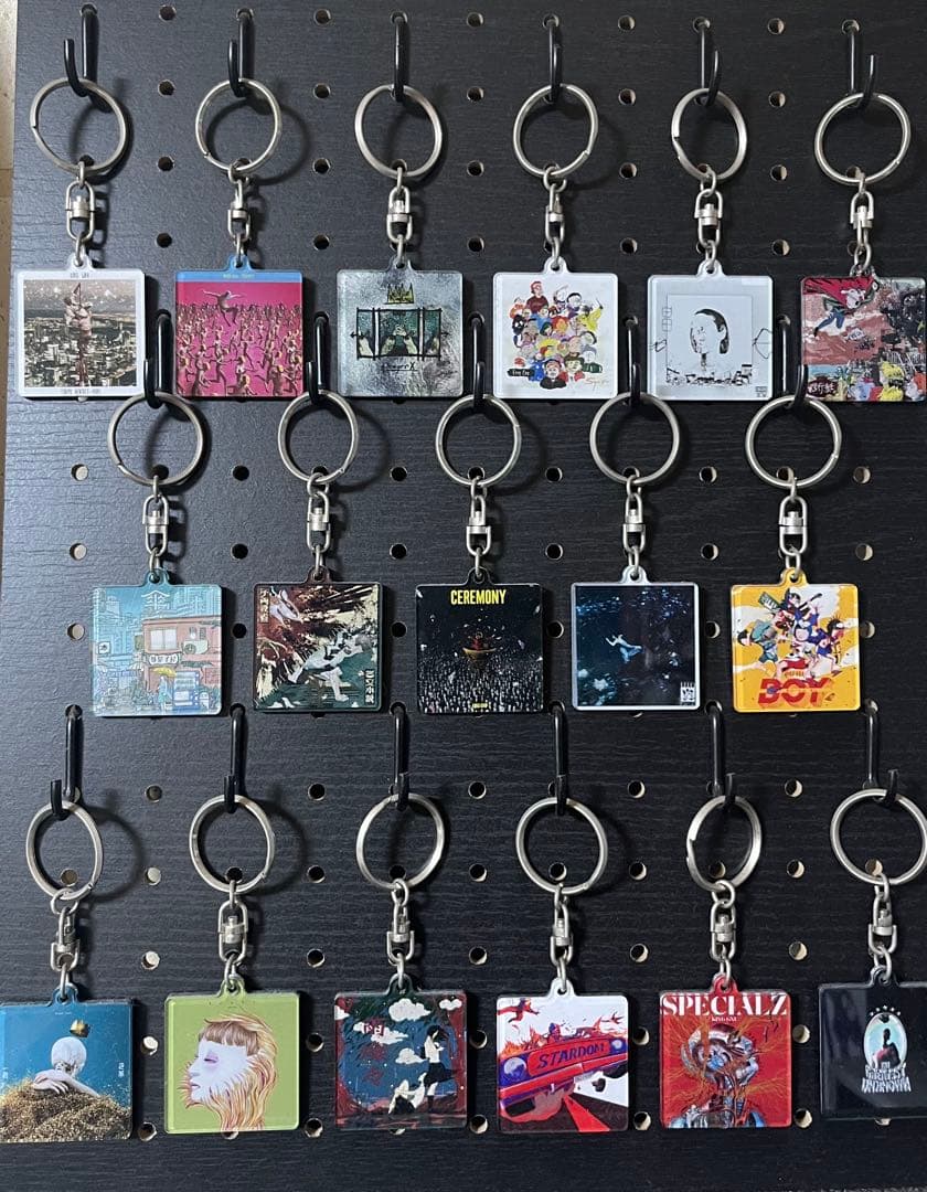 N*読様 KingGnu CDジャケット アクリルキーホルダー 17種類