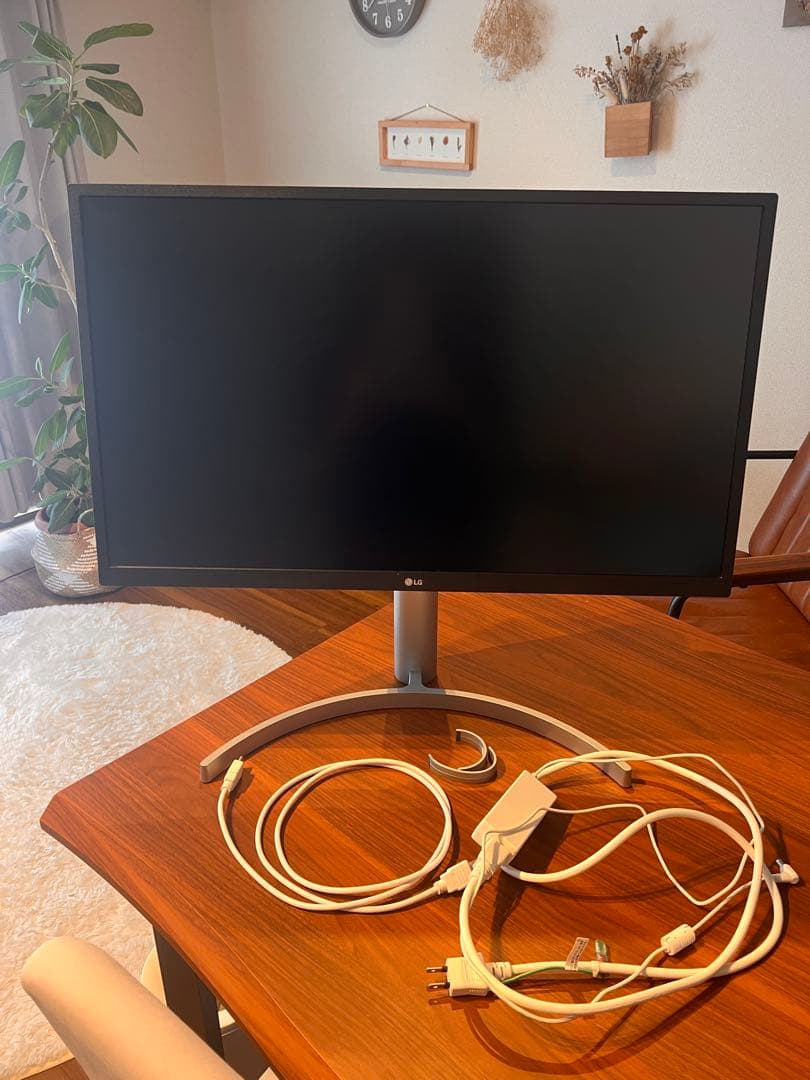 LG 27インチ 4Kモニター 27UL550-W（2021年製）