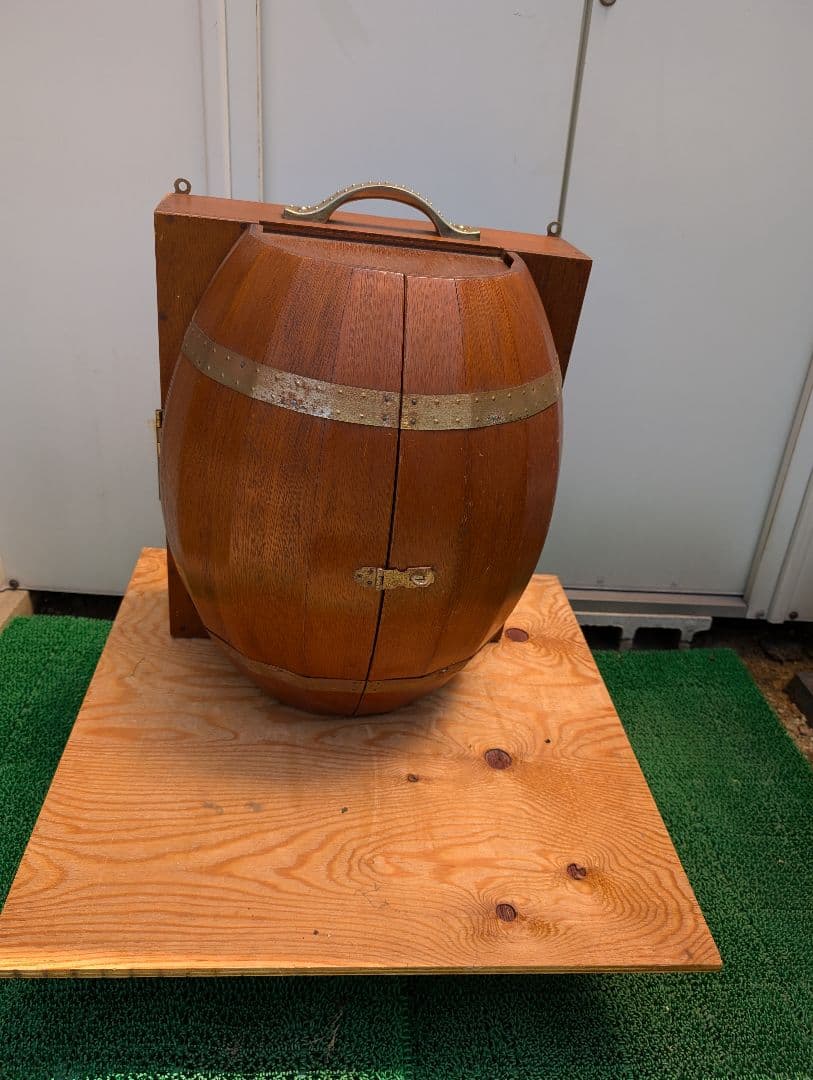 ビンテージワイン樽、キャビネット