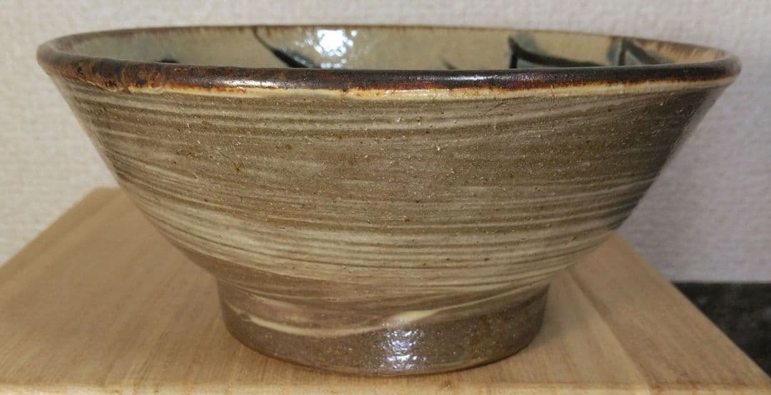 人間国宝 金城次郎 マカイ(魚紋茶碗) 栞 共箱(本人書付) 壷屋焼 やちむん