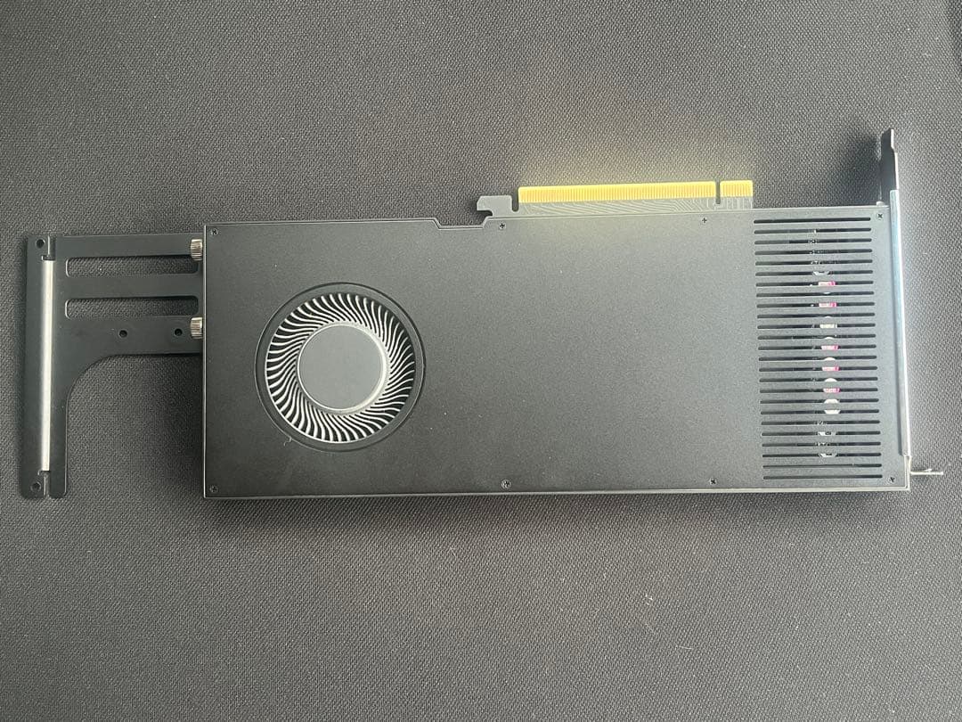 NVIDIA RTX A4000 グラフィックボード