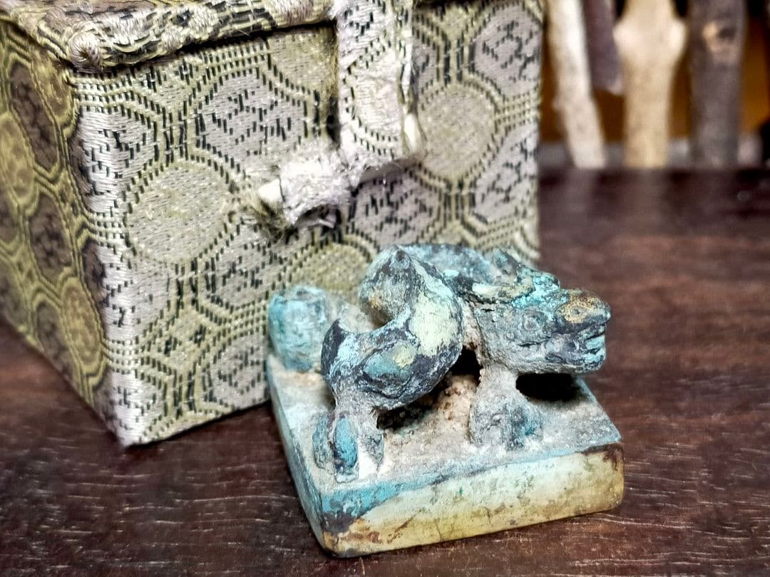 とても古い　中国　印鑑　箱付き　印　龍　はんこ　篆刻　骨董　古玩