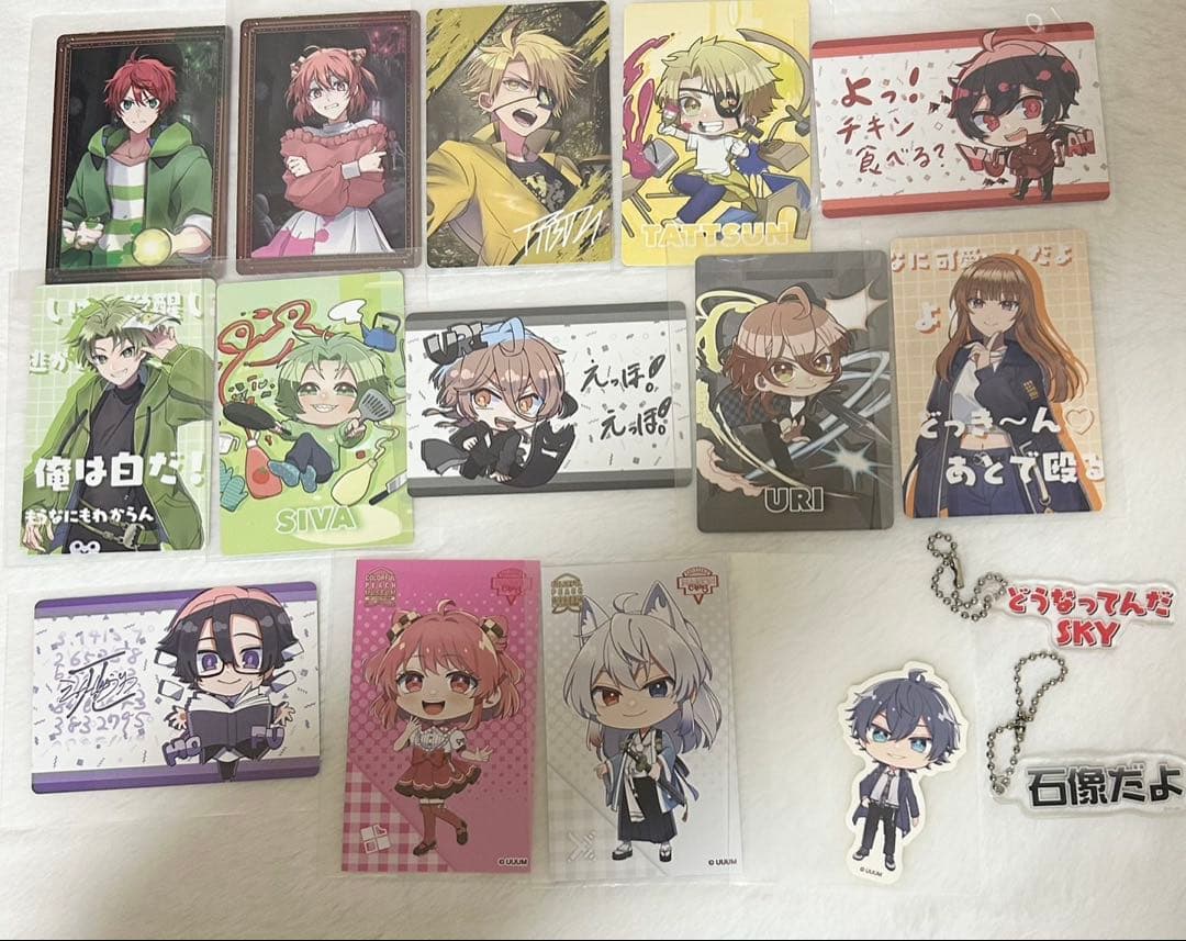 カラフルピーチ　展示会　トレーディングカード　特典　キーホルダー