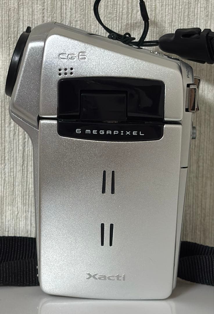 ［起動確認済］SANYO Xacti 6メガピクセル デジタルムービーカメラ